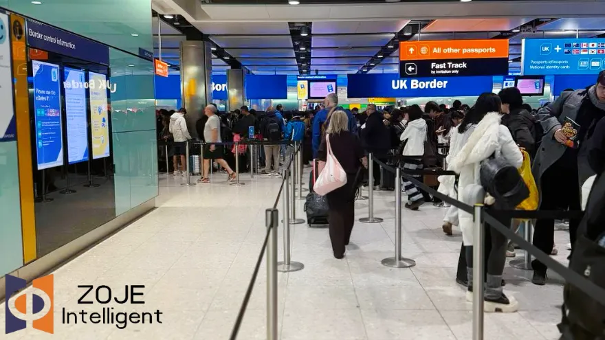 ​Control de acceso inteligente: soluciones de torniquetes giratorios para aeropuertos